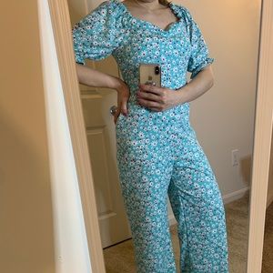 brand new ankle length jumpsuit. fits up to medium